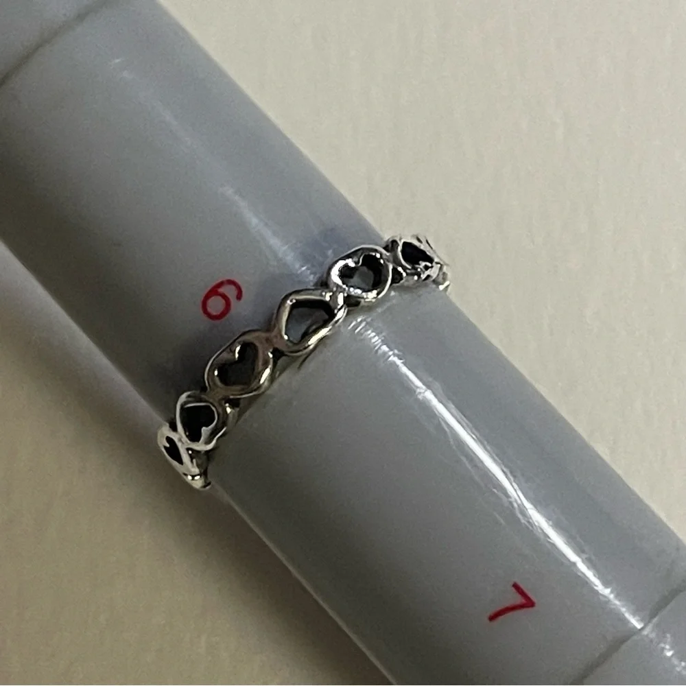 New Sterling Silver Handmade Bohemian Cut Out Heart Petite Minimalist Band Ring